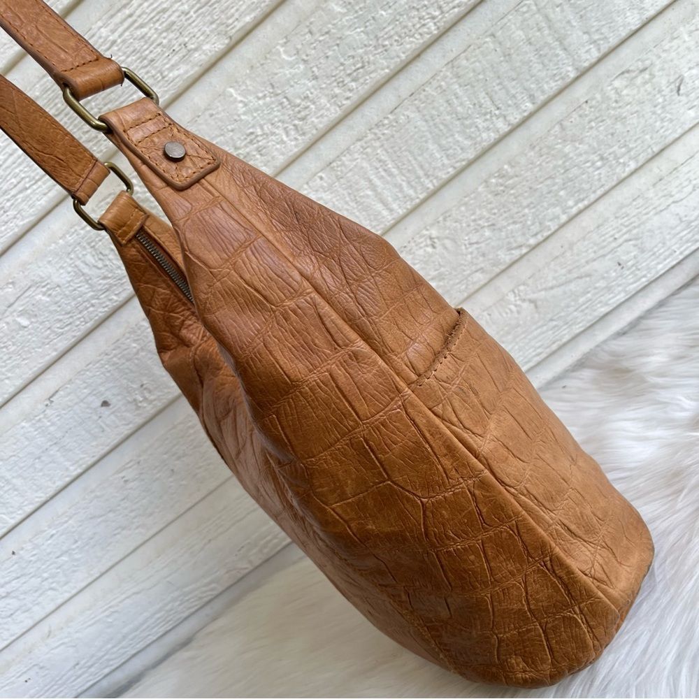 • AMERICAN LEATHER CO. Tan Embossed leather Hobo Shoulder Bag Lenox Hampton - Picture 11 of 11